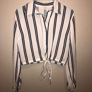 Cropped longsleeve collared shirt